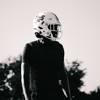DEVIN BARNETTE 26’ Profile