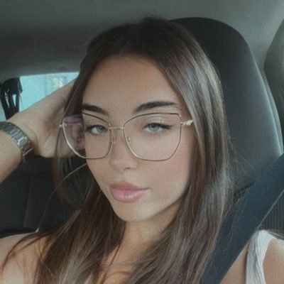 Filipa2705's profile picture. 