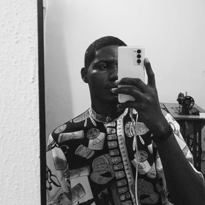 Men Trads and casuals 🛒🛍️.
IG: https://t.co/qkU381z189.
The Cloth Chef ✂️🧵. Music . Blues 💙.