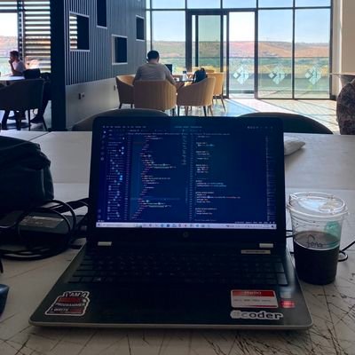 مهندس برمجيات 👨‍💻 ومحب للتنمية البشرية