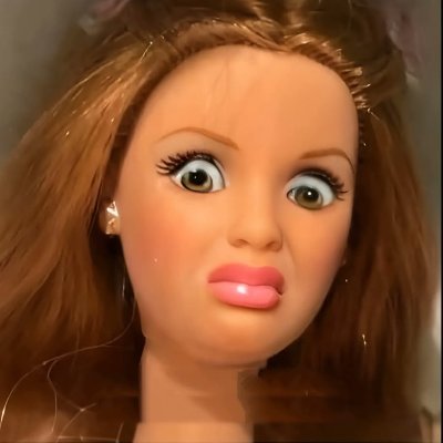 maruzcg's profile picture. Ahorita no estoy para sostener nada, si se cayó el clavo, pues se rompió el cuadro