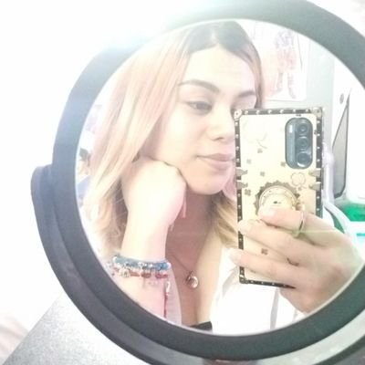 Taken👩❤️💋👨
Have 3 beautiful babies👨👧👶
Taidam and Mexicana 🇱🇦🇲🇽
Bisexual👩❤️💋👨👩❤️💋👩 🏳️🌈💜