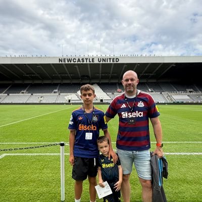 1 love 1 passion all things #nufc⚫⚪⚫⚪⚫⚪🇸🇦🇬🇧