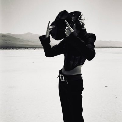 llfiyy's profile picture. https://t.co/e5BDd3RqXL