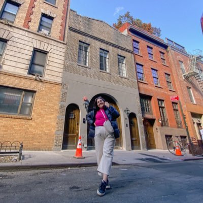 FranBille_'s profile picture. a pathological people pleaser