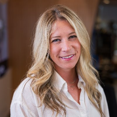 sarahkoniniec's profile picture. Comms @Okta (ex- @CrowdStrike). Snowboarder. Tweets about cybersecurity & developer things. As seen on CNN.