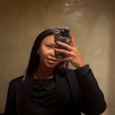 📧PR/Collab: mjikelisolelo@gmail.com || Lifestyle Creator || I don’t exist - it’s all in your head