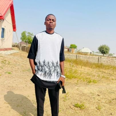 OgundeJr's profile picture. God's own and lover of sports💯🏅