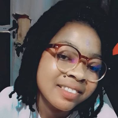 AduJuliet40884's profile picture. 