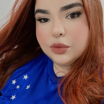 tava à toa um dia desses e do nada vim parar aqui, sou neurodivergente, ariana, cruzeirense absurdamente apaixonada e vice presidente do @garotasdocec 🦊💙✨