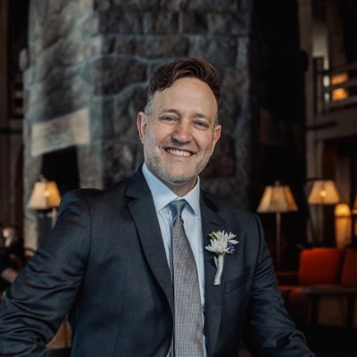 Software Architect. Transformational Leader. https://t.co/7NeidCg7VT host. I help make good software professionals great!