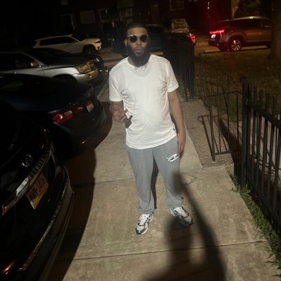 Learning & Living Life #HUSTLER #BRAND & #LIFESTYLE #FreeTheReal #FOREVERBLUMBERG #LegendarySounds