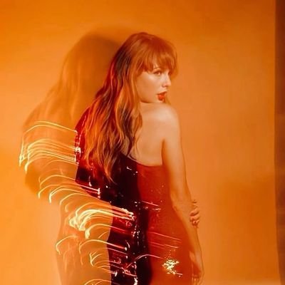 revengets_'s profile picture. ✩One more fan of Taylor Swift ♬                                        ❦♡ The Life of a Showgirl
