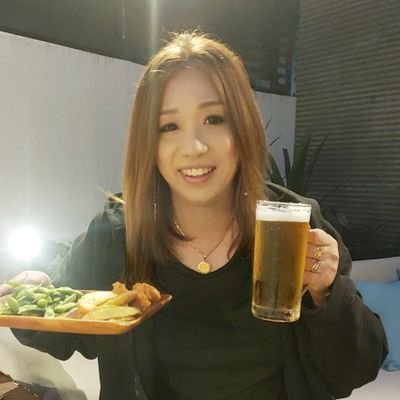 上野🐼や横浜🌉埼玉🏩あたりに良く行くお酒大好きな酔っぱらいの❤カンリナ❤でーす🙋😅🍻
オカマ♂になったのは2010年からなのでまだまだ見習いの身😣💦
大好きな彼氏が居るので出会いは求めてません‼️
変なコメントやDMも❌
こちらからのフォローは基本お会いしてお話した時ある方だけにしてます🙏💦