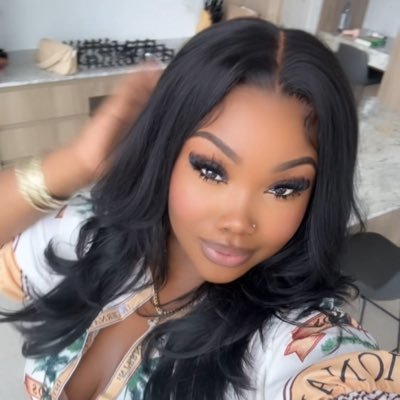 mirandachaching's profile picture. 