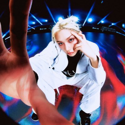 multistan/multifandom STAYTINYVOL⊹SAW SKZ & ATZ!!⊹animanga, kpop, rock/alt music⊹‼️read