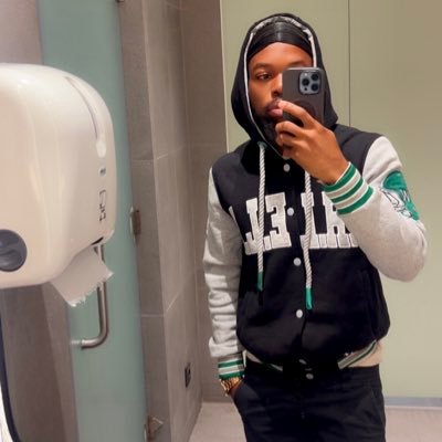 Ce qu’on fait par amour on ne le crie pas sur tout les toits 🤟🏻
