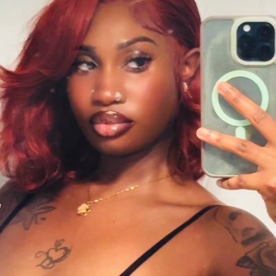 ☀️ aquarius 🌑 capricorn 🌥 cancer. #TheDocGOAT | Cam, Lala & MJ 🩷| a wife | A BADDIE 🐾🩷