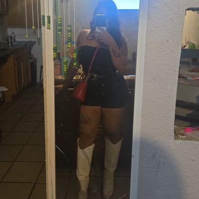 avilayesenia158's profile picture. 