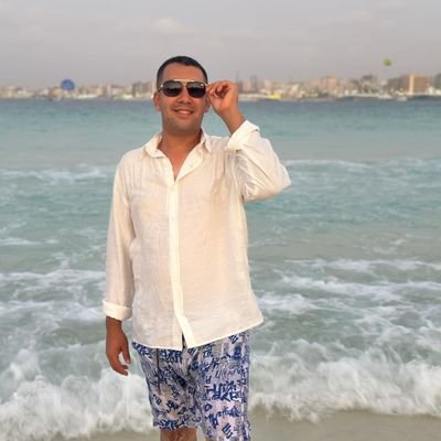 أليس المنادى في اللغة غالبا يأتي منصوبا؟
مالي حين أناديك لا أفكر إلا بضمك! 🖤
