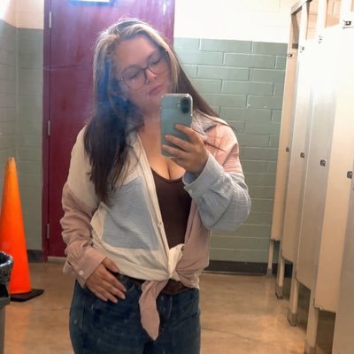 HannahCOrr__'s profile picture. 28. 🐶Dog Mom. 🤍