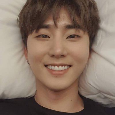 ongnya645392's profile picture. 