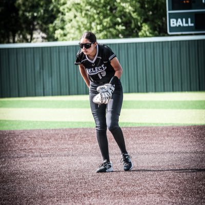 KeiraSalas19's profile picture. HHS 29’