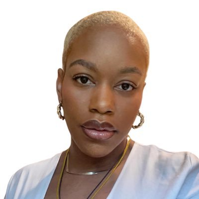 (m)other. Òrìsà priest. decolonial feminist. cultural worker. founder: @decolonialfc.