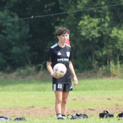 Class of 2027 | CDM,CAM #11 | 5’8” 135 lbs | Right-footed | Columbus United 09B | 4.0 GPA | 27 ACT | Heritage Academy | Columbus , MS mckinley71709@icloud.com