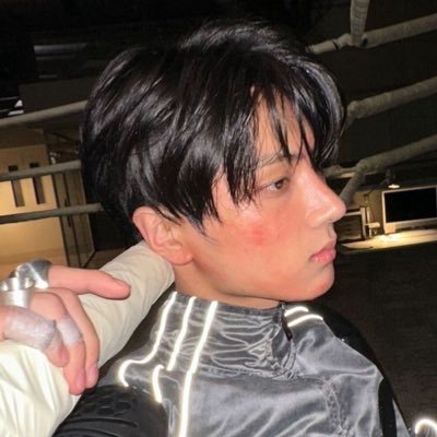 lovesjeyi's profile picture. live, laugh, love #enhypen