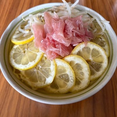 ezslVtjkdlFUDyy's profile picture. 