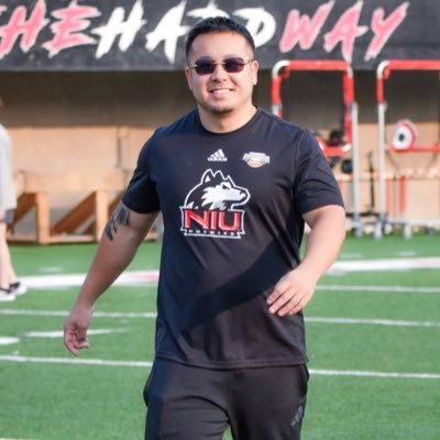 General Manager @NIU_Football || 281-330-8004 || OH•KY•CO•IL || The Man In The…