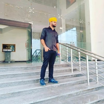 AmitMee38817258's profile picture. Medico student,💊💉🏥