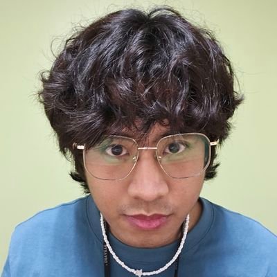 DipinCinnamon's profile picture. τὰ πάντα ῥεῖ καὶ οὐδὲν μένει | 💚🏹 | International Studies kid | im trying to learn italian 🥹🫶