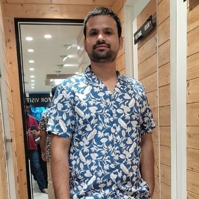 socialist ..मैं समाजवादी योद्धा हु, मैं बदलाव की मिसाल जलाने के लिए काफी हु, मैं निहत्था ही जमाने से टकराने के लिए काफी हु...