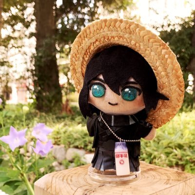20↑。とうらぶ、fgo、ハイキュー、鬼滅、ツイステ、ヒロアカ、金カム、忘却。2.5。夢、腐なんでも見ます。概念アクセサリー製作。日常も雑多に呟きます。頒布・お直しについてhttps://t.co/nkqj7nJQQK(現在、初期不良以外のお直し停止中)今後の予定:10/19黄金