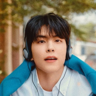 pillife_'s profile picture. 네 모든 날들의 어느 열렬한 관객이 될게