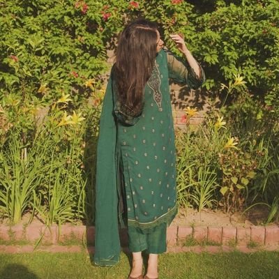 @imVkohli 💝 & @AnushkaSharma ❤️ • Don't DM, •TFI Bagundali ✨