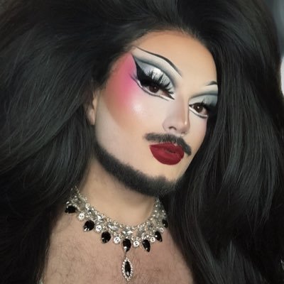 TwiTheQueen Profile