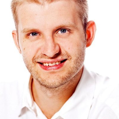 Proponent for human rights. Member of Danish Media Critics’ Network. Member of political party Independent Greens. @friegronne
