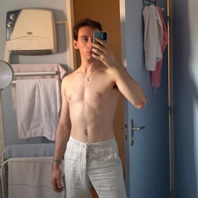 clemsoulevrai, en un peu plus privé 🙃 pour mes oomfies seulement