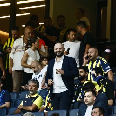 Fenerbahçe Kongre Üyesi / Fenerbahçe Gönüllüleri Derneği Yönetim Kurulu Üyesi