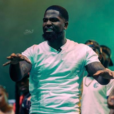 Glory be to God I’m still breathing!!!...…….Trapped through that drought I had to get it, niggas prayed for rain
