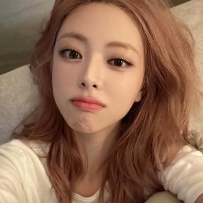 doknesiara's profile picture. 