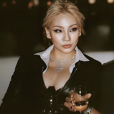 綱手 : 𝗡𝗂𝗇𝗃𝖺 𝓜𝗲́𝗱𝗶𝗰𝗮 🩺 ᥫ᭡
⊹ ࣪ ˖ 𝓠𝗎𝗂𝗇𝗍𝖺 ℋ𝗼𝗸𝗮𝗴𝗲 dɑ 𝒜ldeiɑ dɑ ℱ𝗼𝗹𝗵𝗮 🍃𐔌՞. .՞𐦯