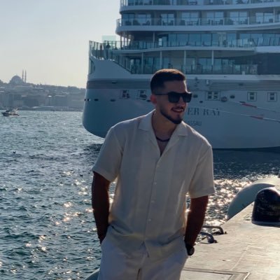 MiNombreEsKamy's profile picture. Medical Intern 🩺