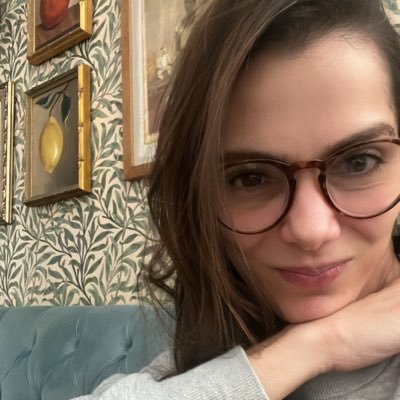 Aline Magalhaes Profile