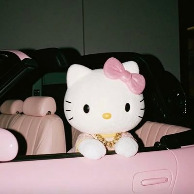 oiio___oiio's profile picture. 