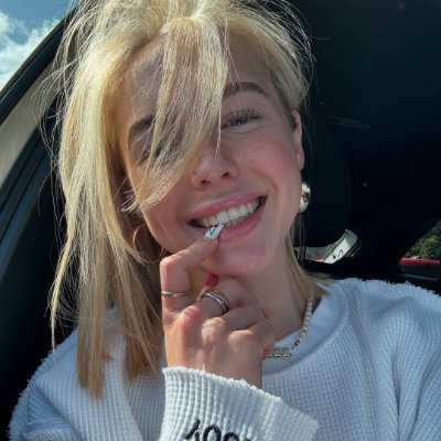 FTA9vqyfvEyV3I6's profile picture. Don't forget to smile, the world will reward your courage.