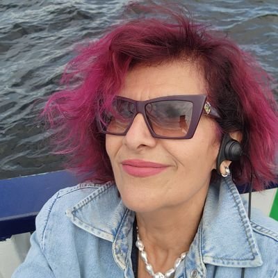 KarasanNural's profile picture. Deniz delisi,özgürlük tutkunu,kronik muhalif,biraz aykırı,çokça renkli..